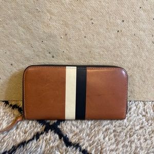 CLARE V – ZIP WALLET
